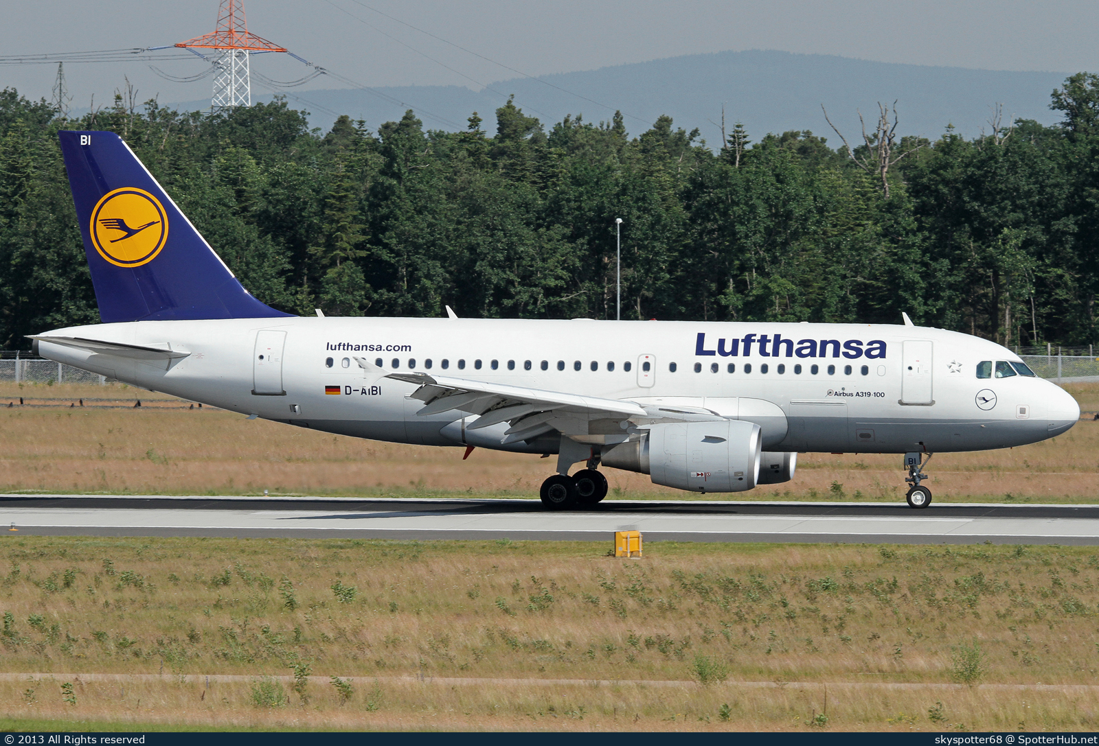 Photo of D-AIBI - Airbus A319-112 operated by Lufthansa