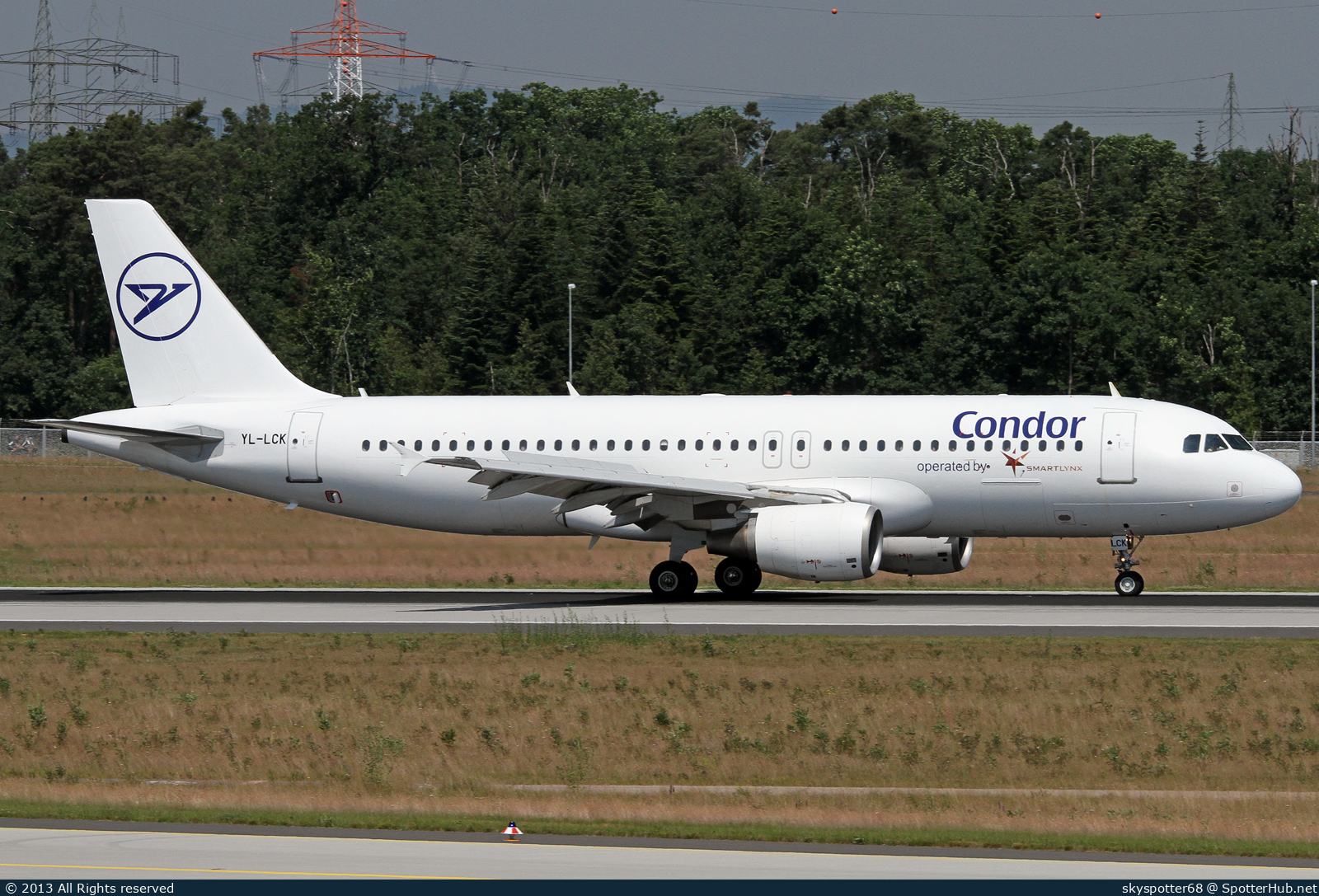 Photo of YL-LCK - Airbus A320-214 operated by Condor (opb SmartLynx Airlines)