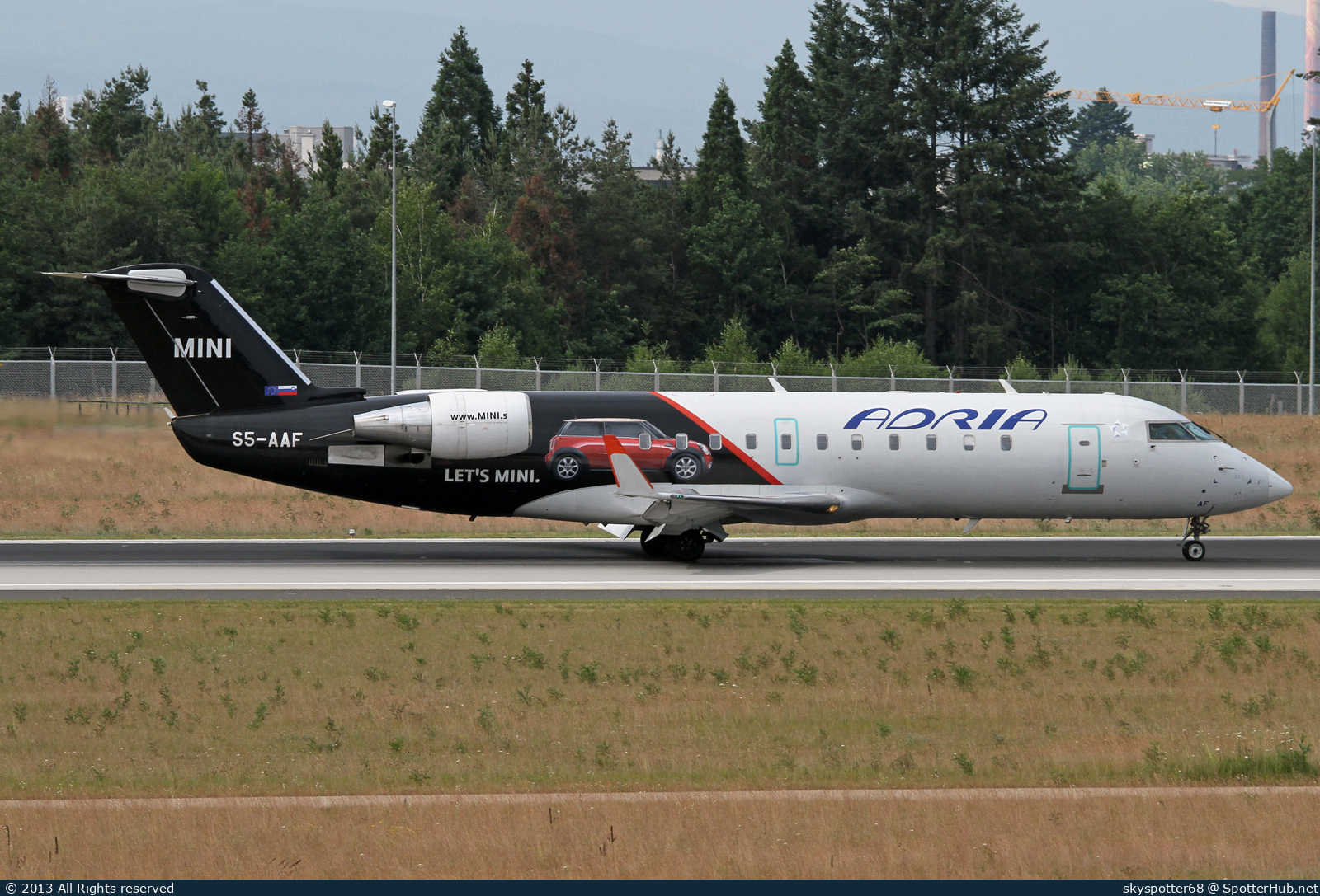 Photo of S5-AAF - Bombardier CRJ-200LR operated by Adria Airways