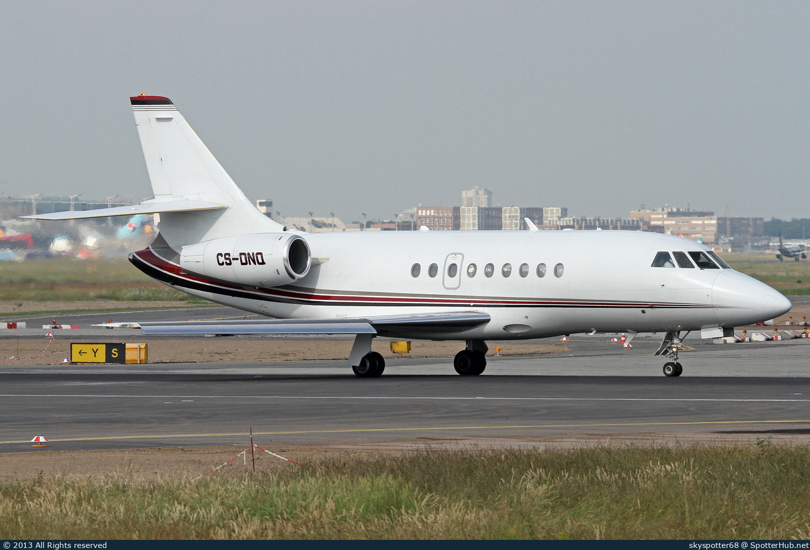 Photo of CS-DNQ - Dassault Falcon 2000 operated by NetJets Europe