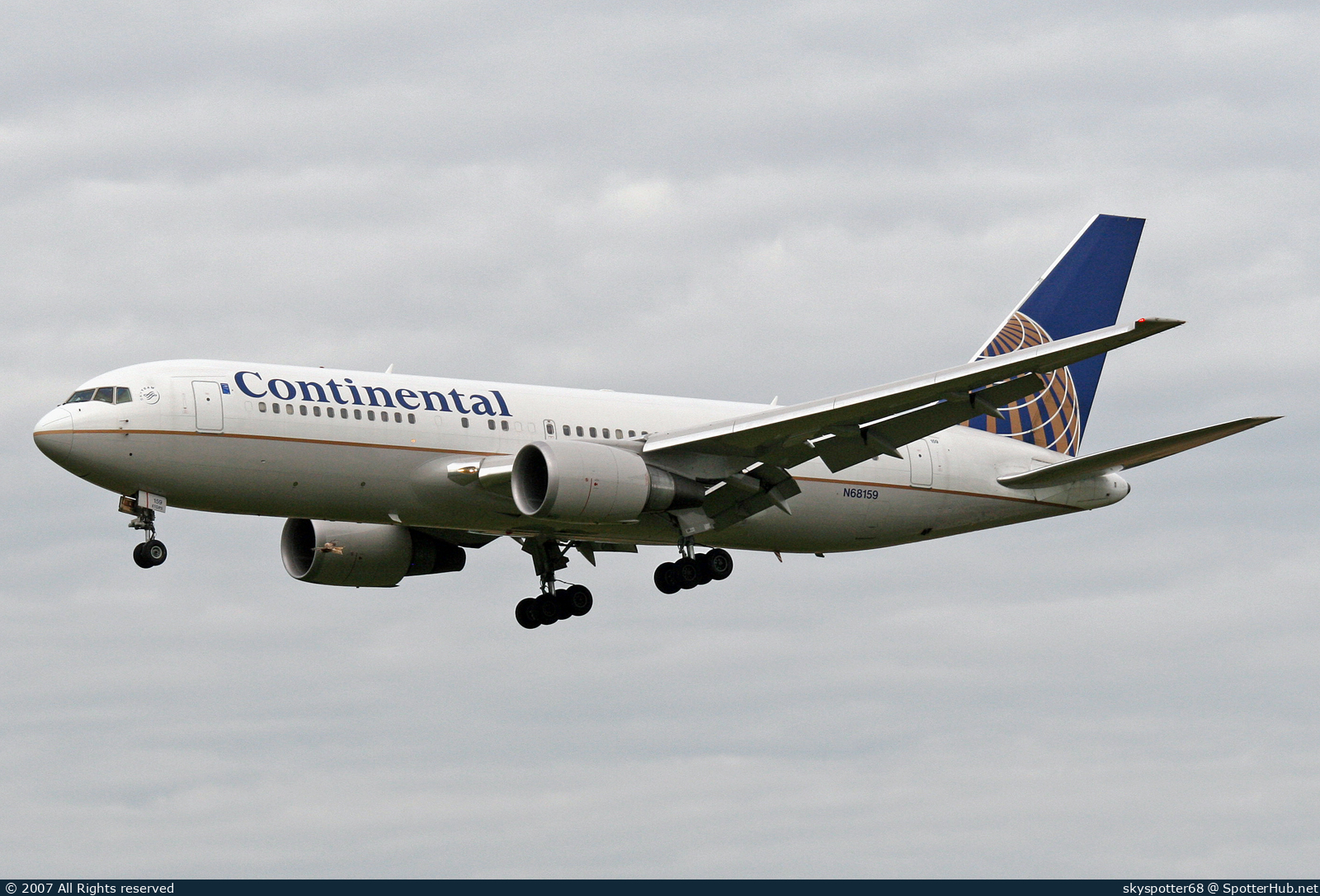 Photo of N68159 - Boeing 767-224(ER) operated by Continental Airlines