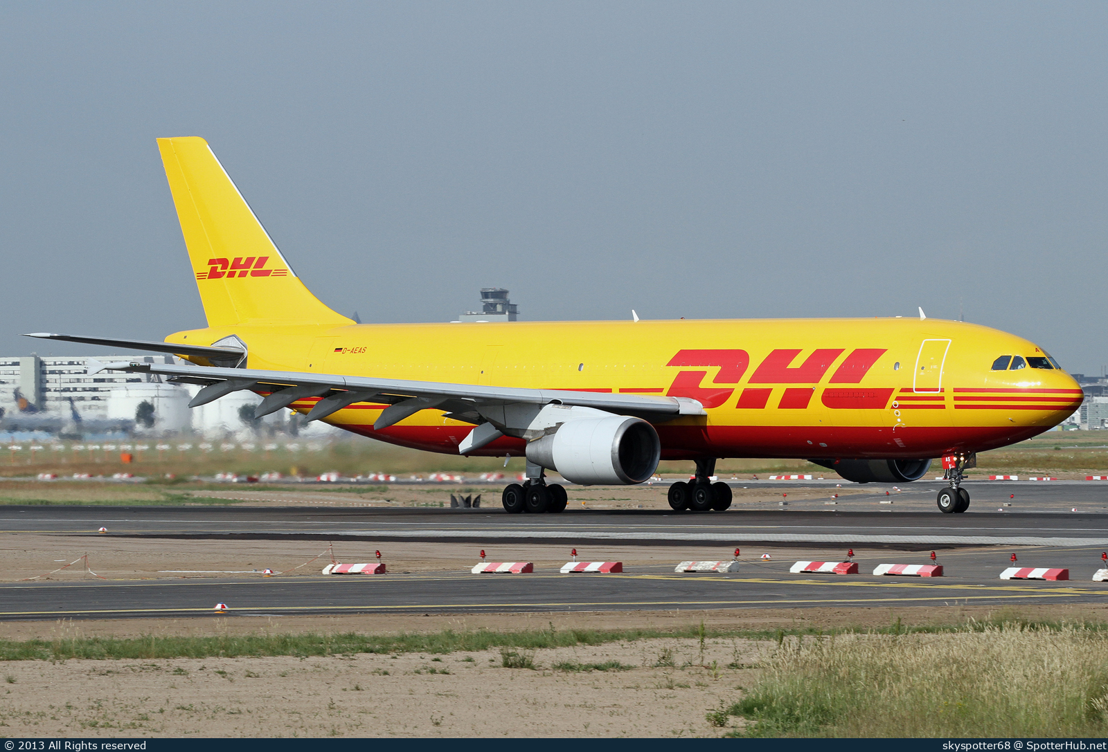 Photo of D-AEAS - Airbus A300B4-622R(F) operated by European Air Transport
