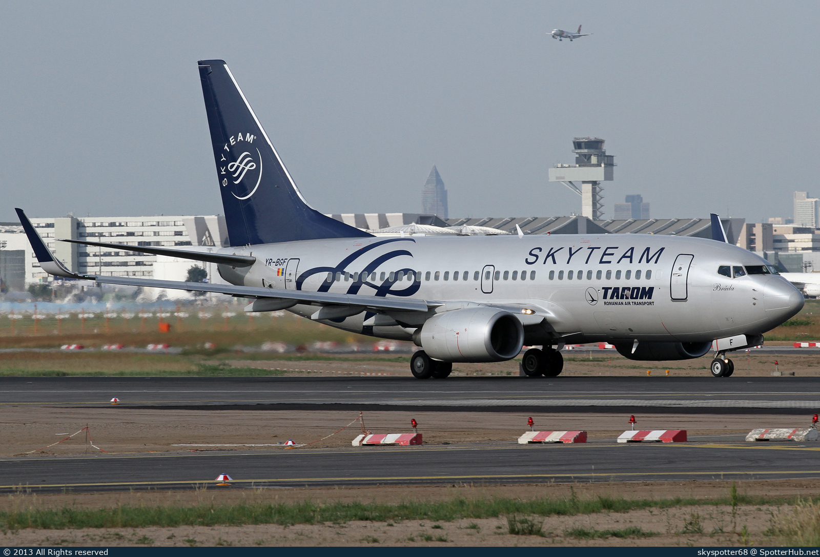 Photo of YR-BGF - Boeing 737-78J operated by Tarom - Romanian Air Transport