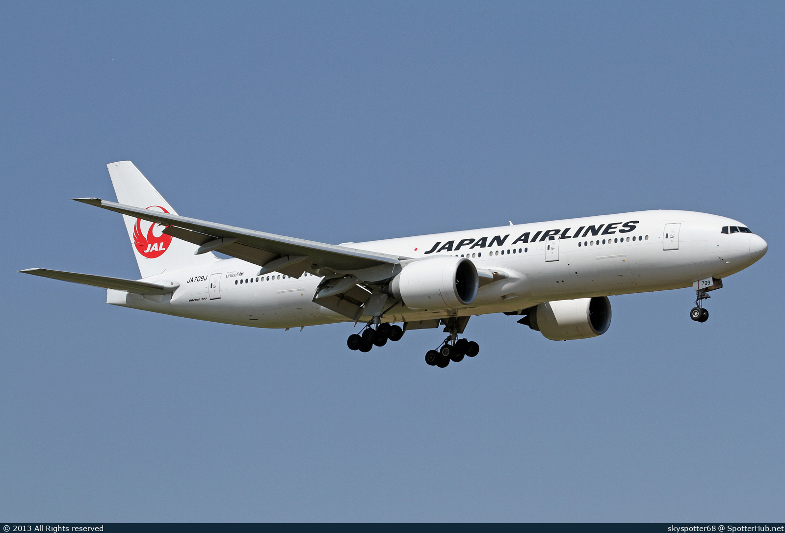 Photo of JA709J - Boeing 777-246(ER) operated by Japan Airlines