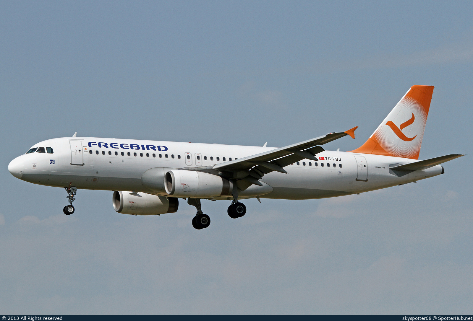 Photo of TC-FBJ - Airbus A320-232 operated by Freebird Airlines
