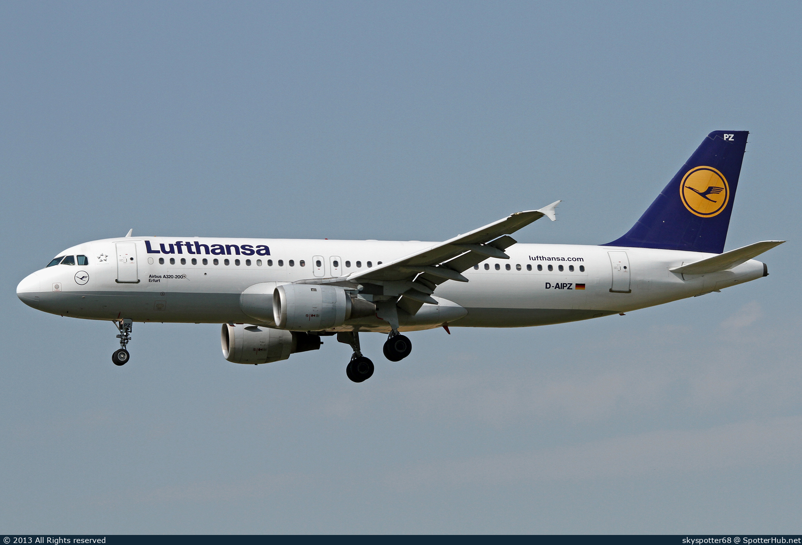 Photo of D-AIPZ - Airbus A320-211 operated by Lufthansa