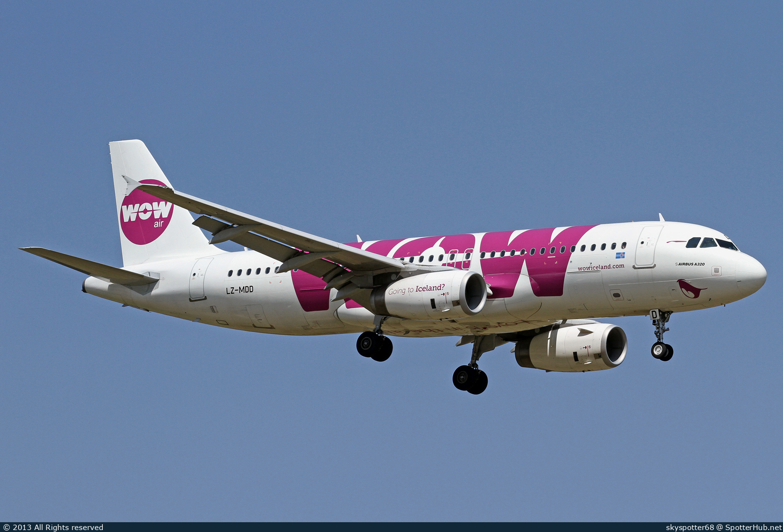 Photo of LZ-MDD - Airbus A320-232 operated by WOW air (opb Air Via)