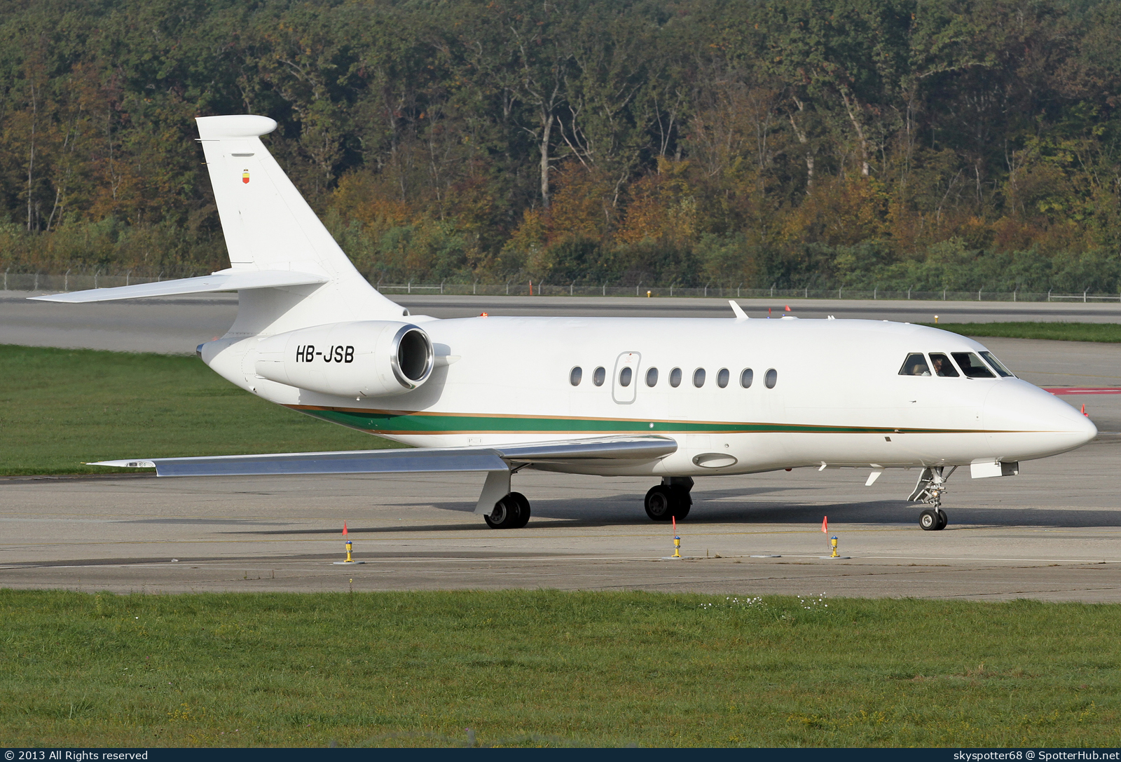 Photo of HB-JSB - Dassault Falcon 2000 operated by PrivatAir