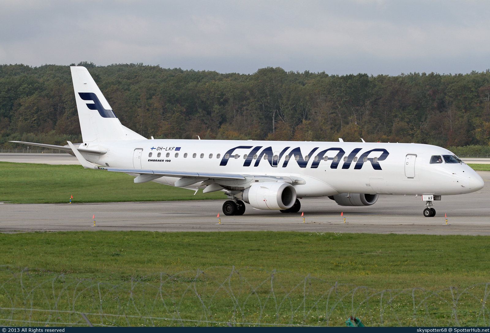 Photo of OH-LKF - Embraer ERJ-190LR operated by Finnair (opb flyBe Nordic)
