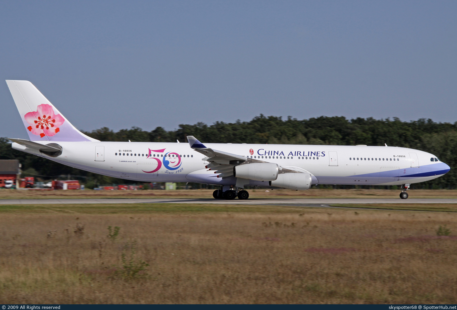 Photo of B-18806 - Airbus A340-313 operated by China Airlines