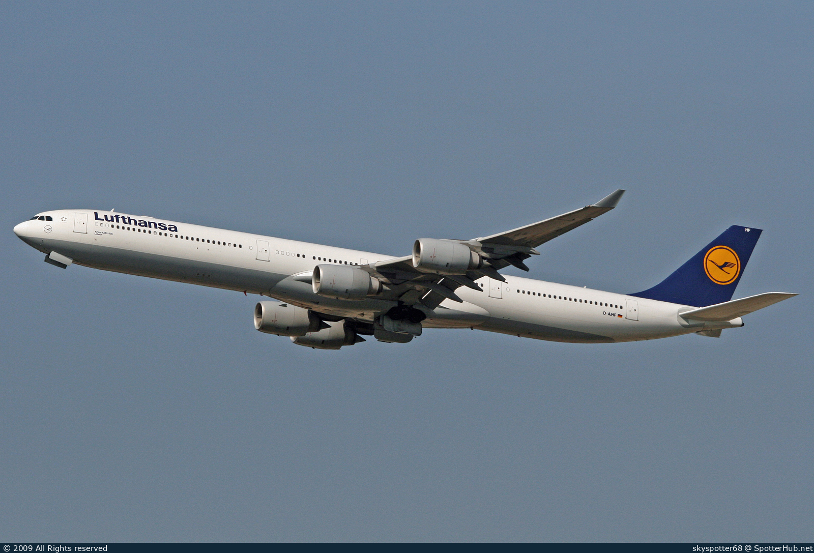 Photo of D-AIHF - Airbus A340-642 operated by Lufthansa