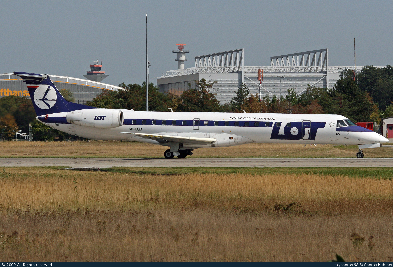 Photo of SP-LGO - Embraer ERJ-145MP operated by LOT Polish Airlines