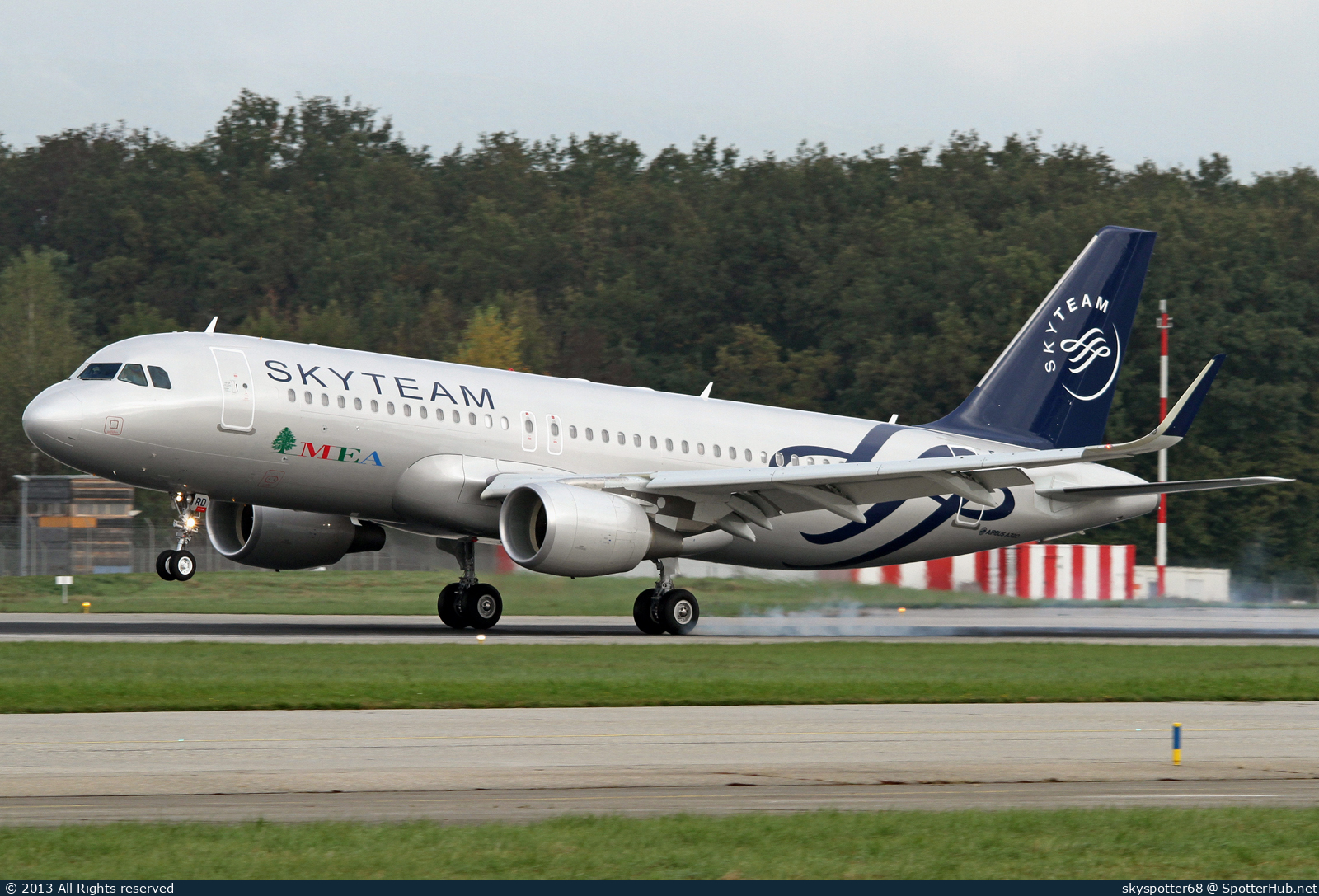Photo of F-OMRD - Airbus A320-214 operated by MEA Middle East Airlines