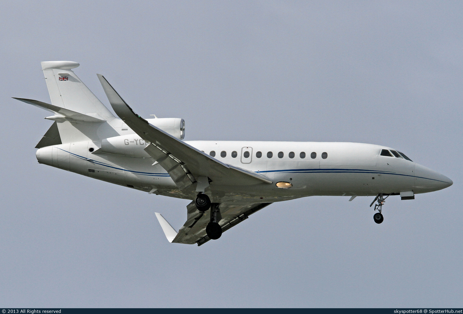 Photo of G-YCKF - Dassault Falcon 900LX operated by Luxaviation UK