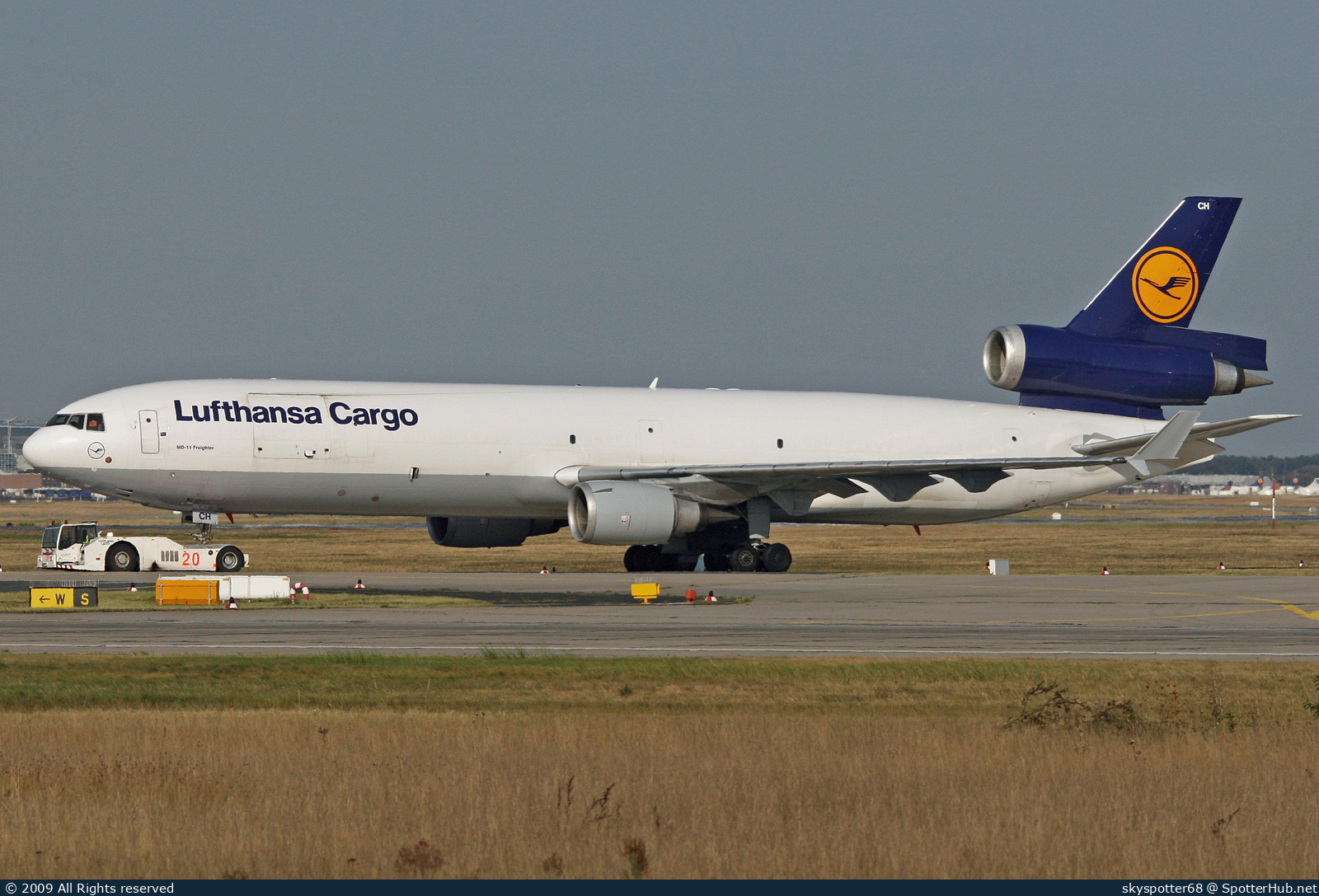 Photo of D-ALCH - McDonnell Douglas MD-11(F) operated by Lufthansa Cargo
