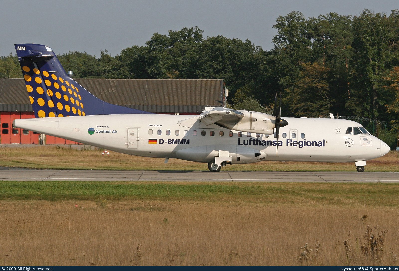 Photo of D-BMMM - ATR 42-500 operated by Lufthansa Regional (opb Contact Air)