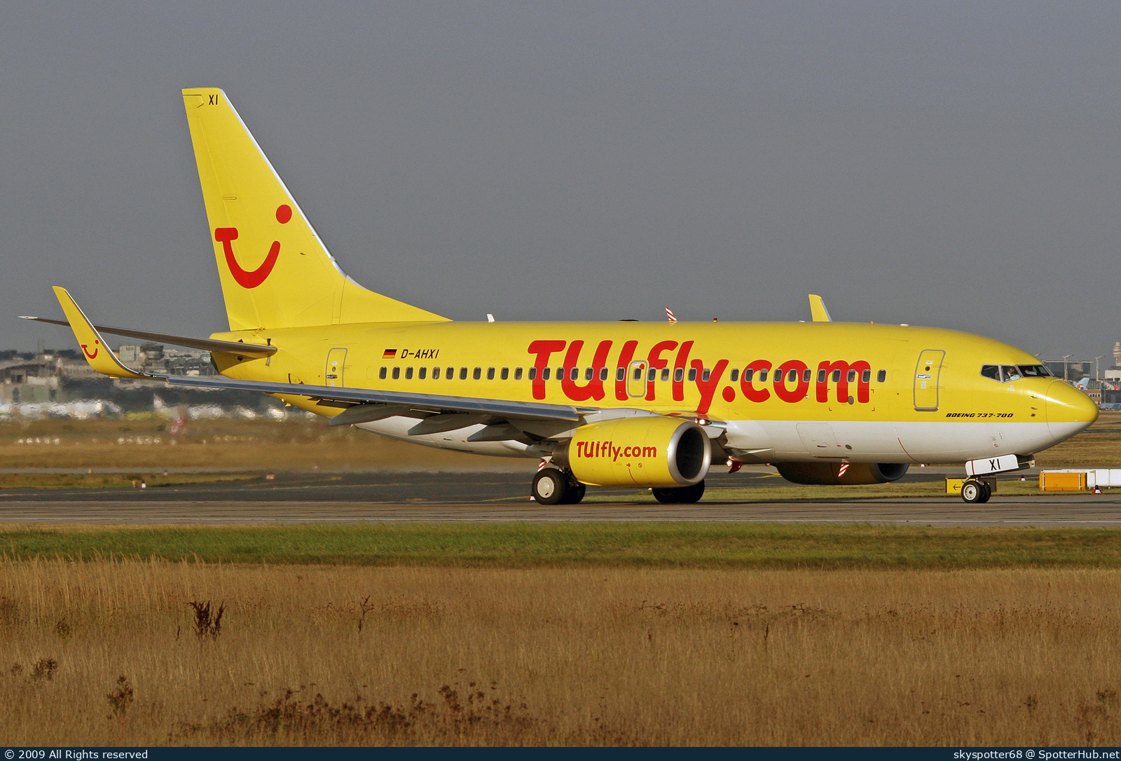 Photo of D-AHXI - Boeing 737-7K5 operated by TUIfly