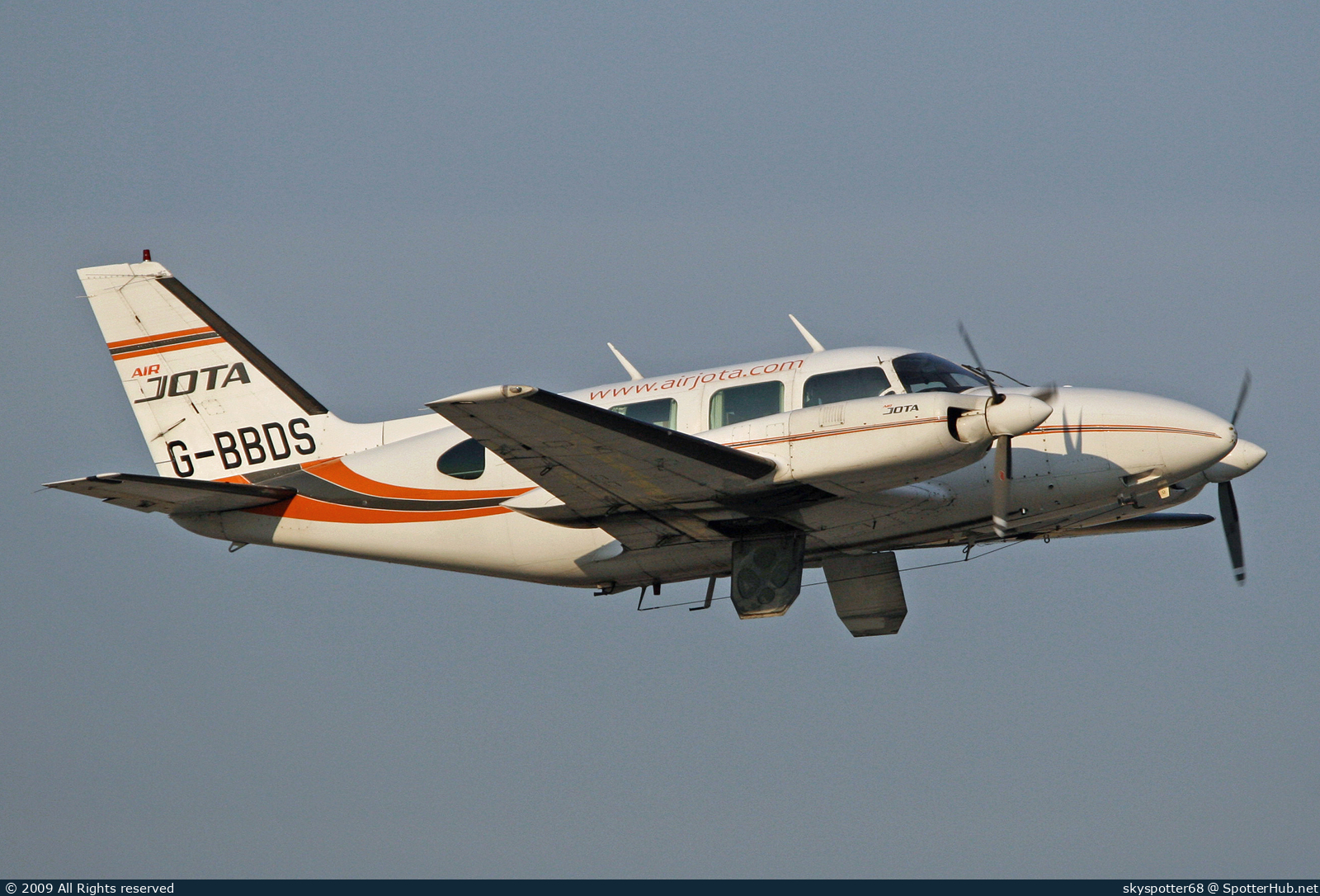 Photo of G-BBDS - Piper PA-31-310 Navajo B operated by Air Jota