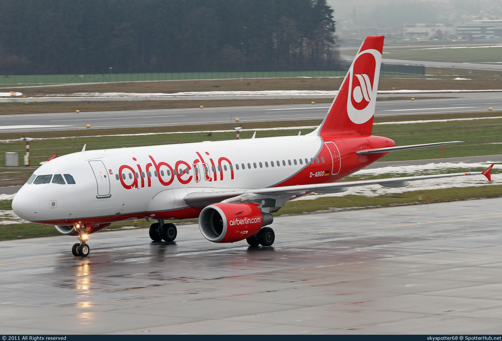 Photo of D-ABGO - Airbus A319-112 operated by Air Berlin