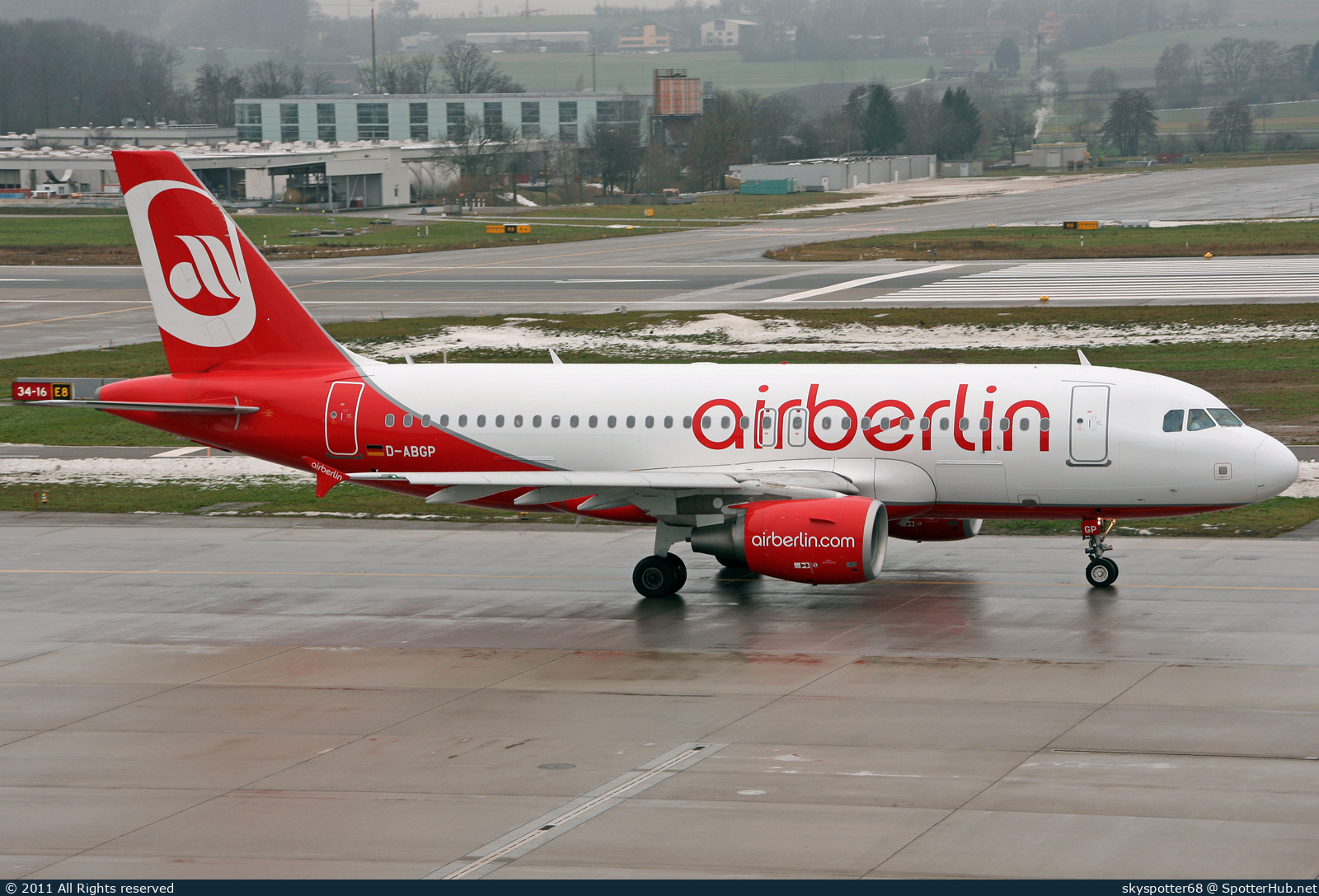 Photo of D-ABGP - Airbus A319-112 operated by Air Berlin