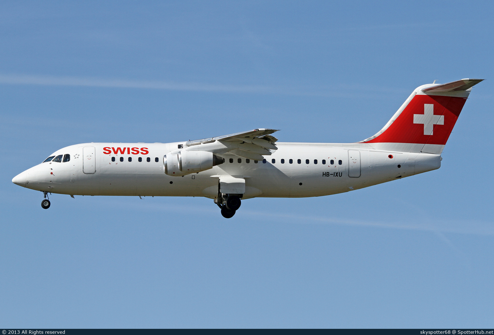 Photo of HB-IXU - British Aerospace Avro RJ100 operated by Swiss International Air Lines