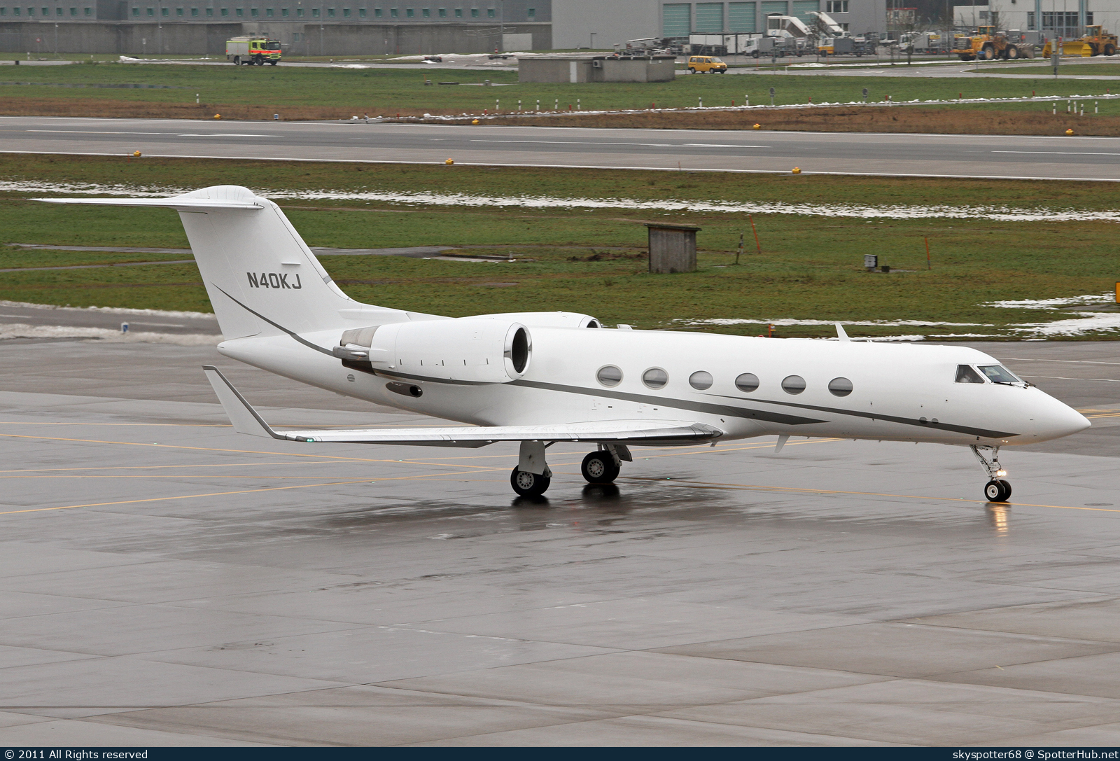 Photo of N40KJ - Gulfstream GIV operated by Priester Aviation