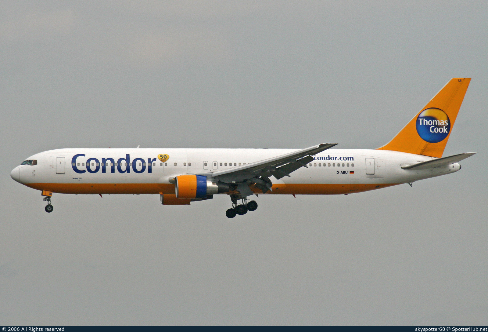 Photo of D-ABUI - Boeing 767-330(ER) operated by Condor