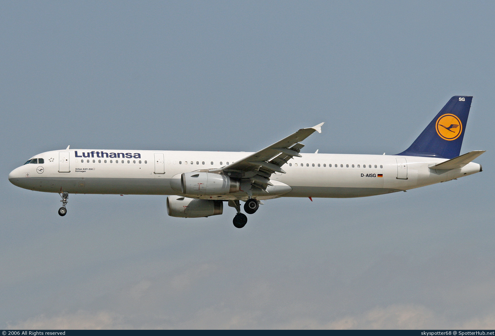 Photo of D-AISG - Airbus A321-231 operated by Lufthansa