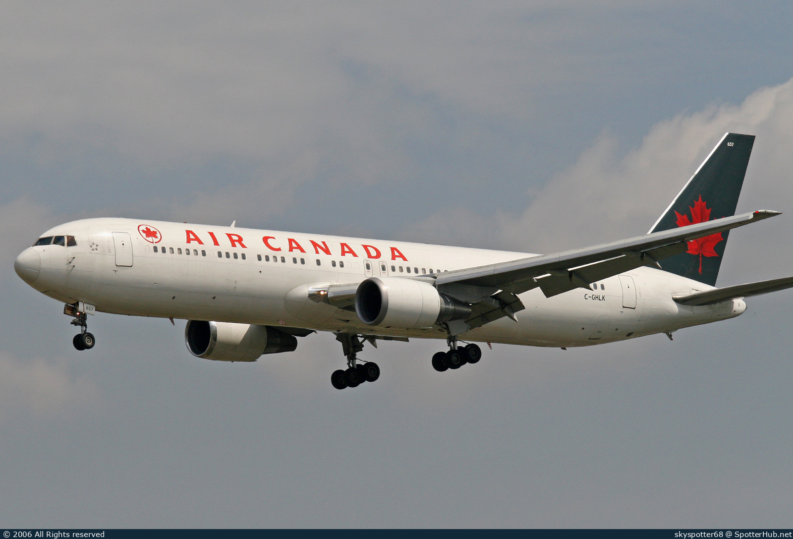 Photo of C-GHLK - Boeing 767-35H(ER) operated by Air Canada