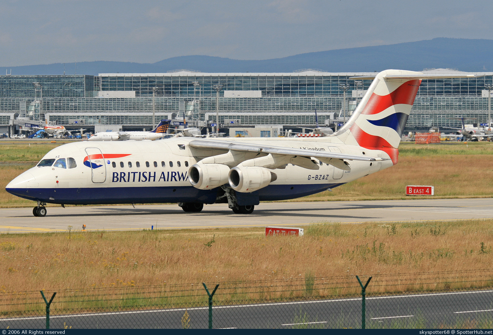Photo of G-BZAZ - British Aerospace Avro RJ100 operated by BA Connect