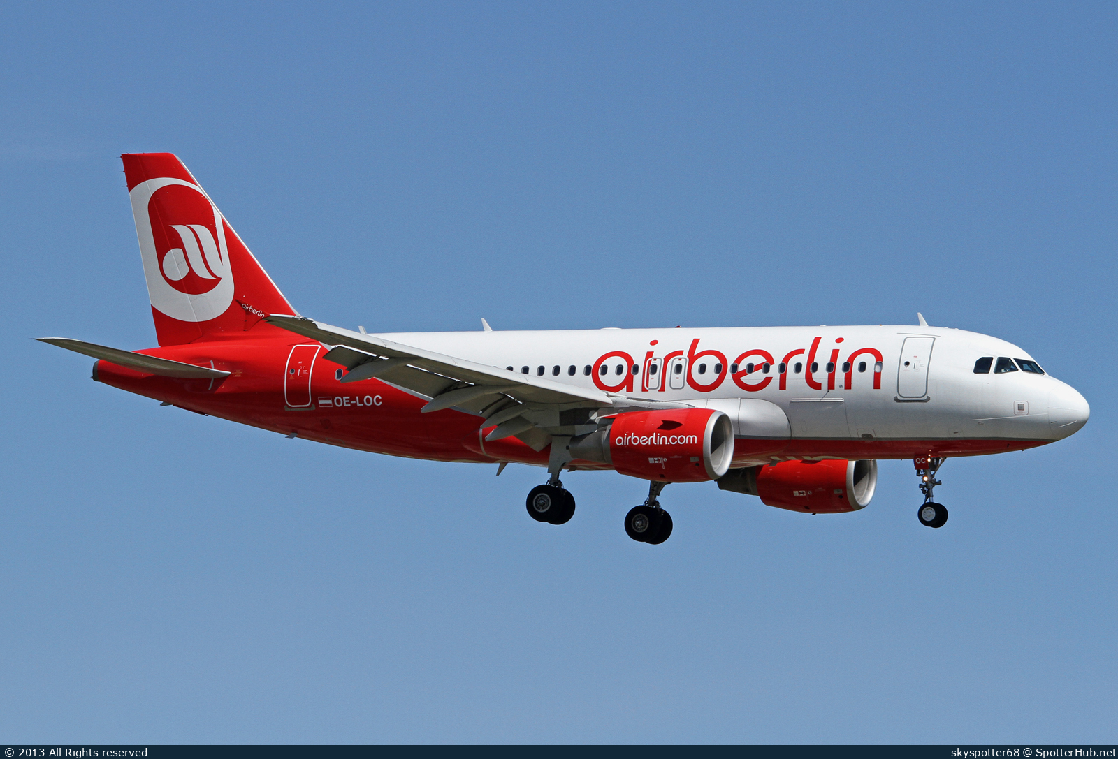 Photo of OE-LOC - Airbus A319-112 operated by Air Berlin (opb Niki)