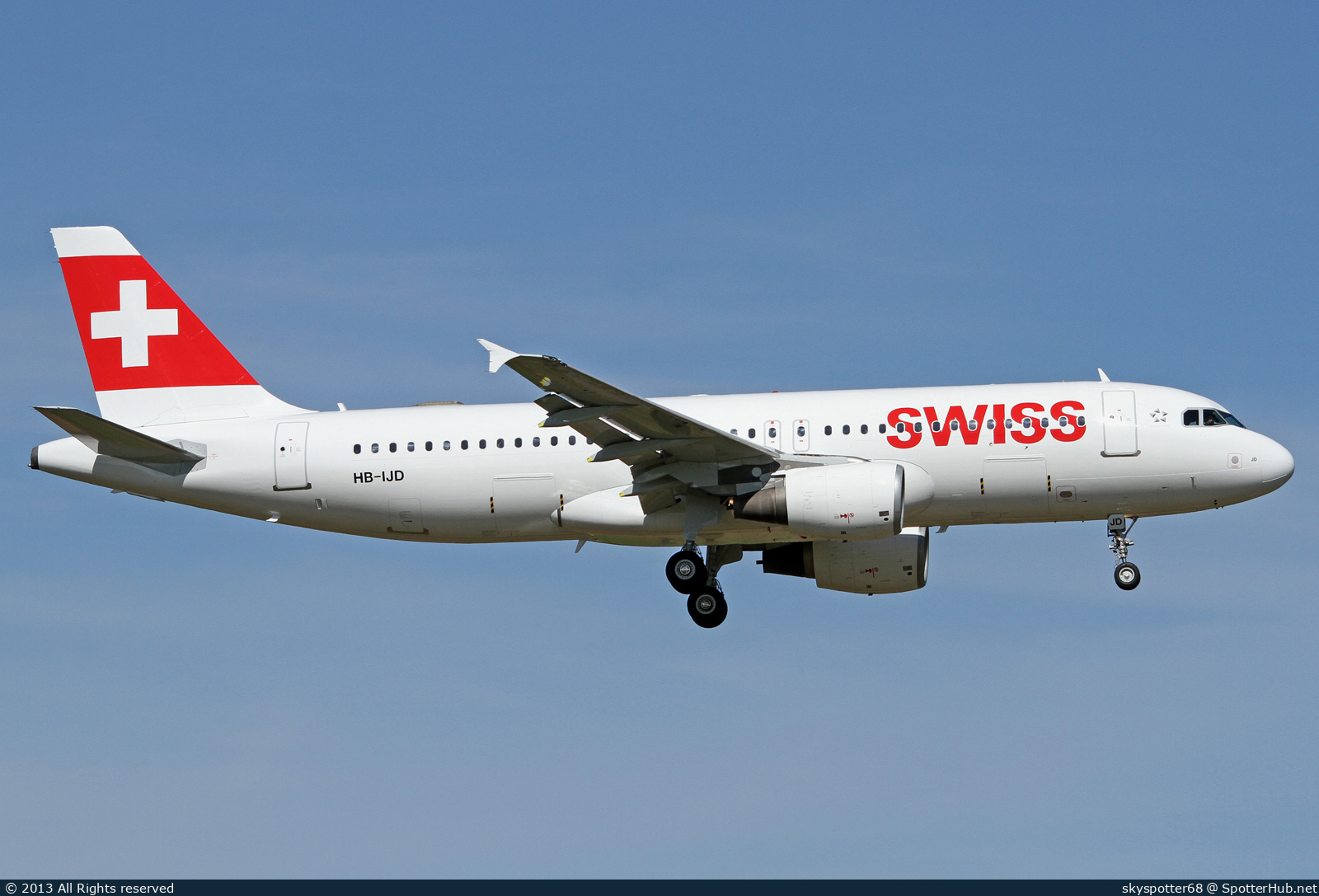 Photo of HB-IJD - Airbus A320-214 operated by Swiss International Air Lines