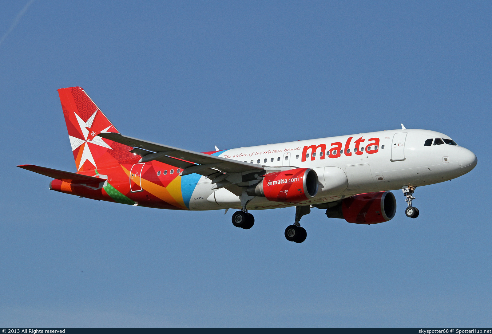 Photo of 9H-AEH - Airbus A319-112 operated by Air Malta