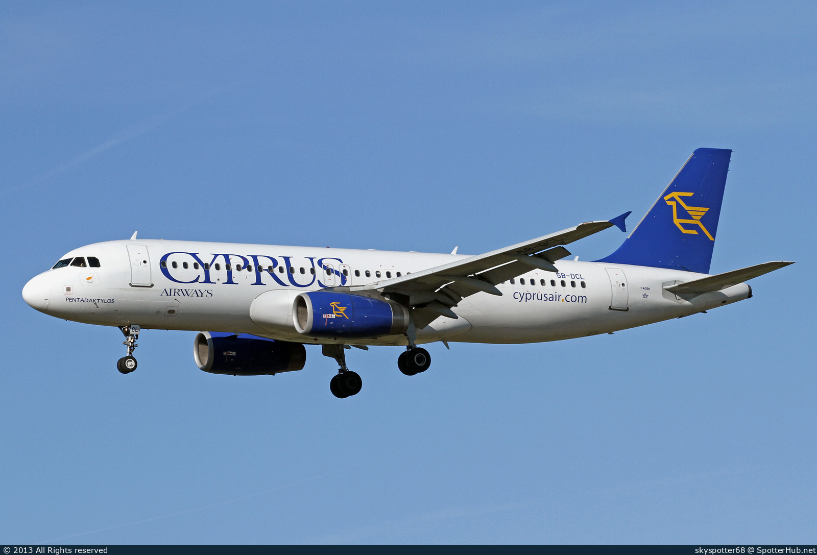 Photo of 5B-DCL - Airbus A320-232 operated by Cyprus Airways