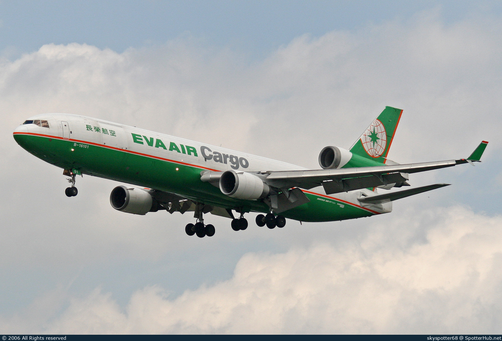 Photo of B-16101 - McDonnell Douglas MD-11(F) operated by EVA Air Cargo