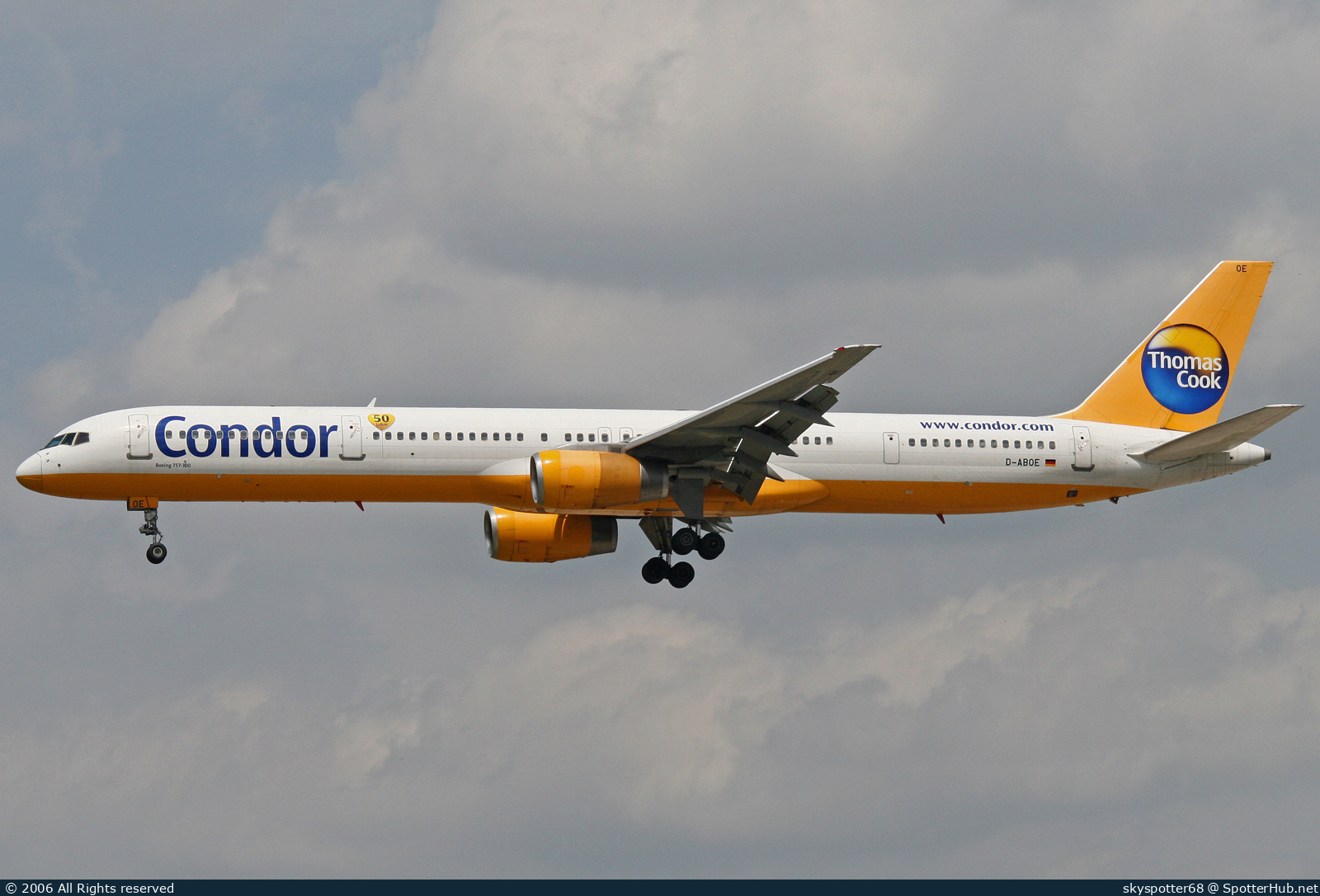 Photo of D-ABOE - Boeing 757-330 operated by Condor