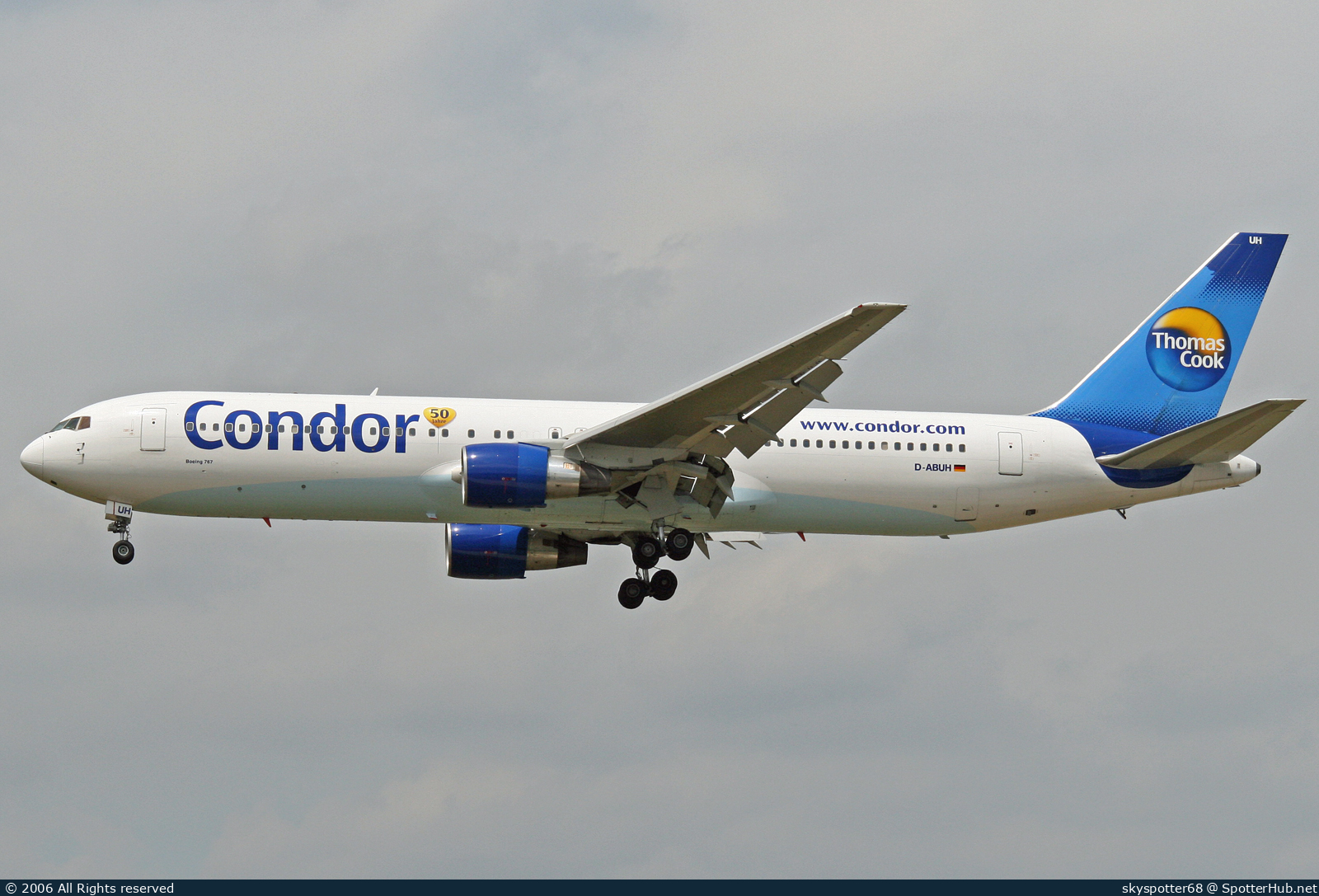 Photo of D-ABUH - Boeing 767-330(ER) operated by Condor
