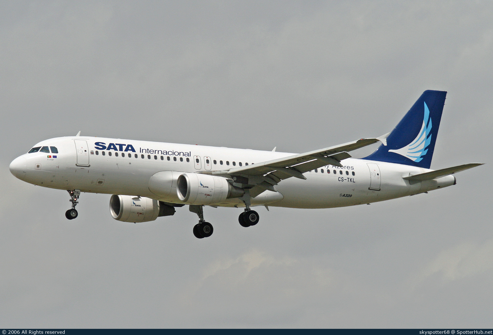 Photo of CS-TKL - Airbus A320-214 operated by SATA International