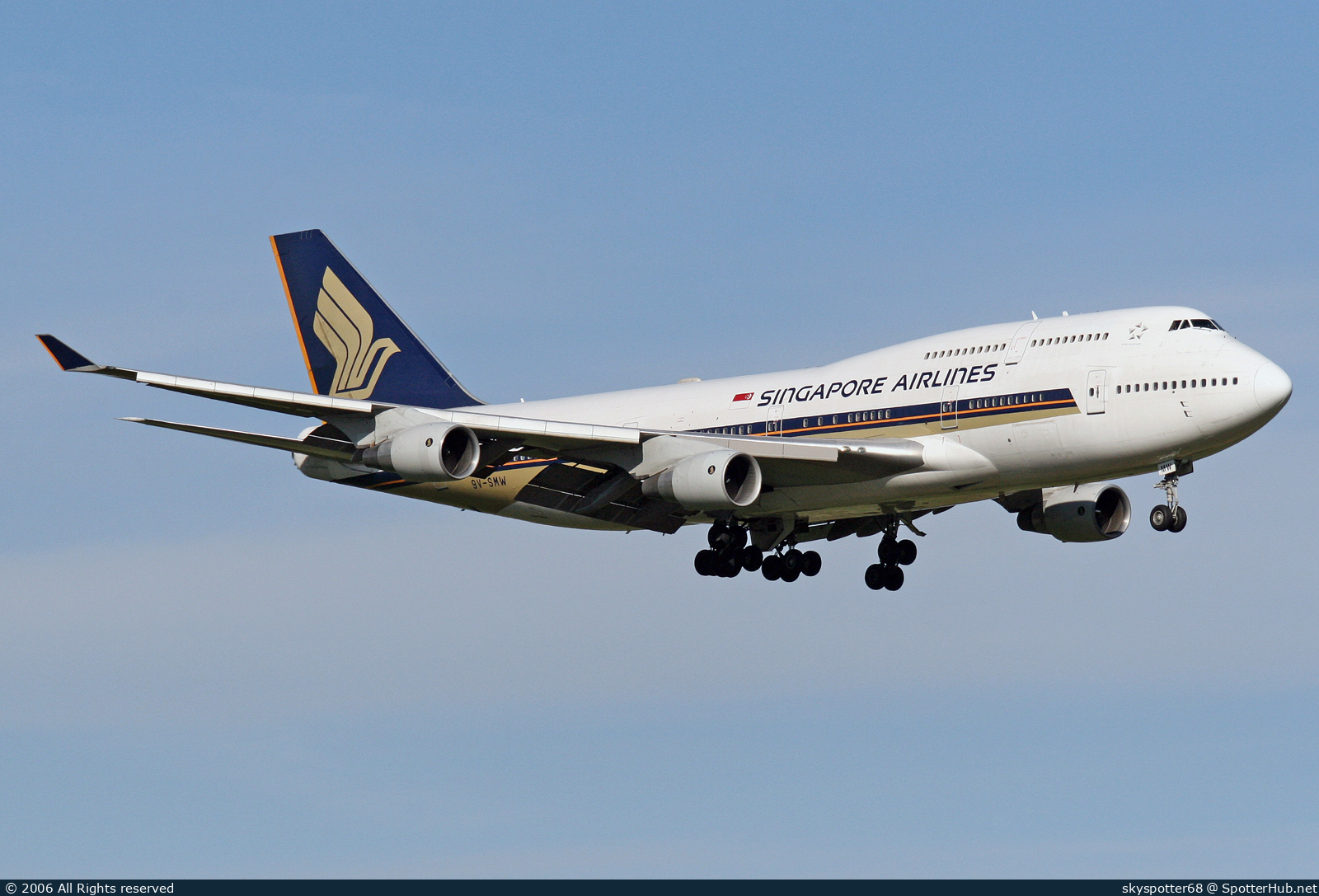 Photo of 9V-SMW - Boeing 747-412 operated by Singapore Airlines
