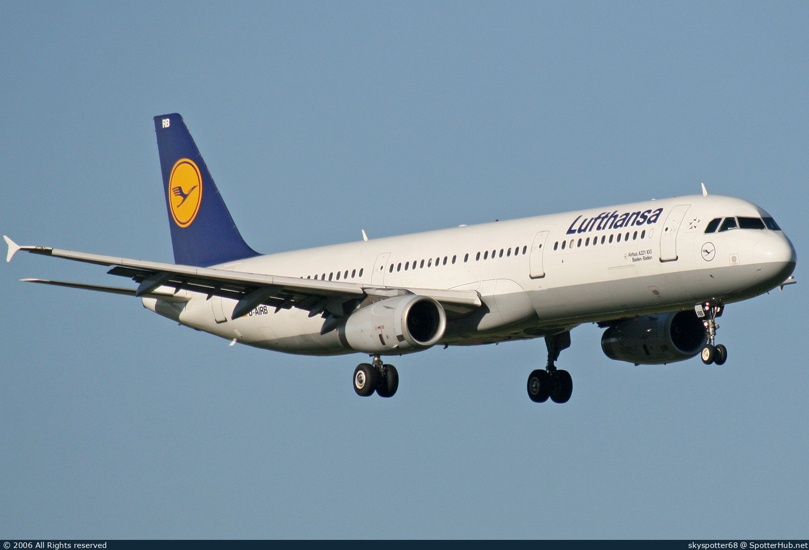 Photo of D-AIRB - Airbus A321-131 operated by Lufthansa