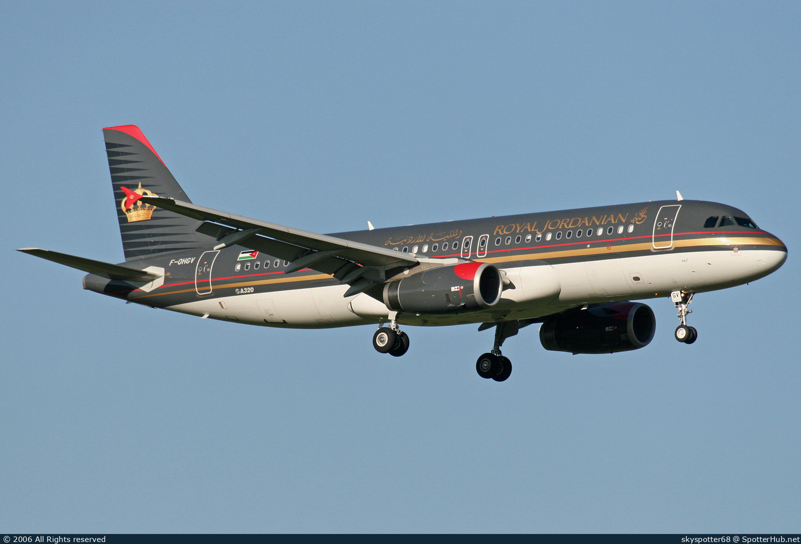 Photo of F-OHGV - Airbus A320-232 operated by Royal Jordanian Airlines