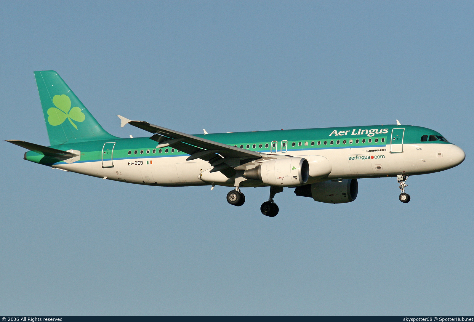 Photo of EI-DEB - Airbus A320-214 operated by Aer Lingus