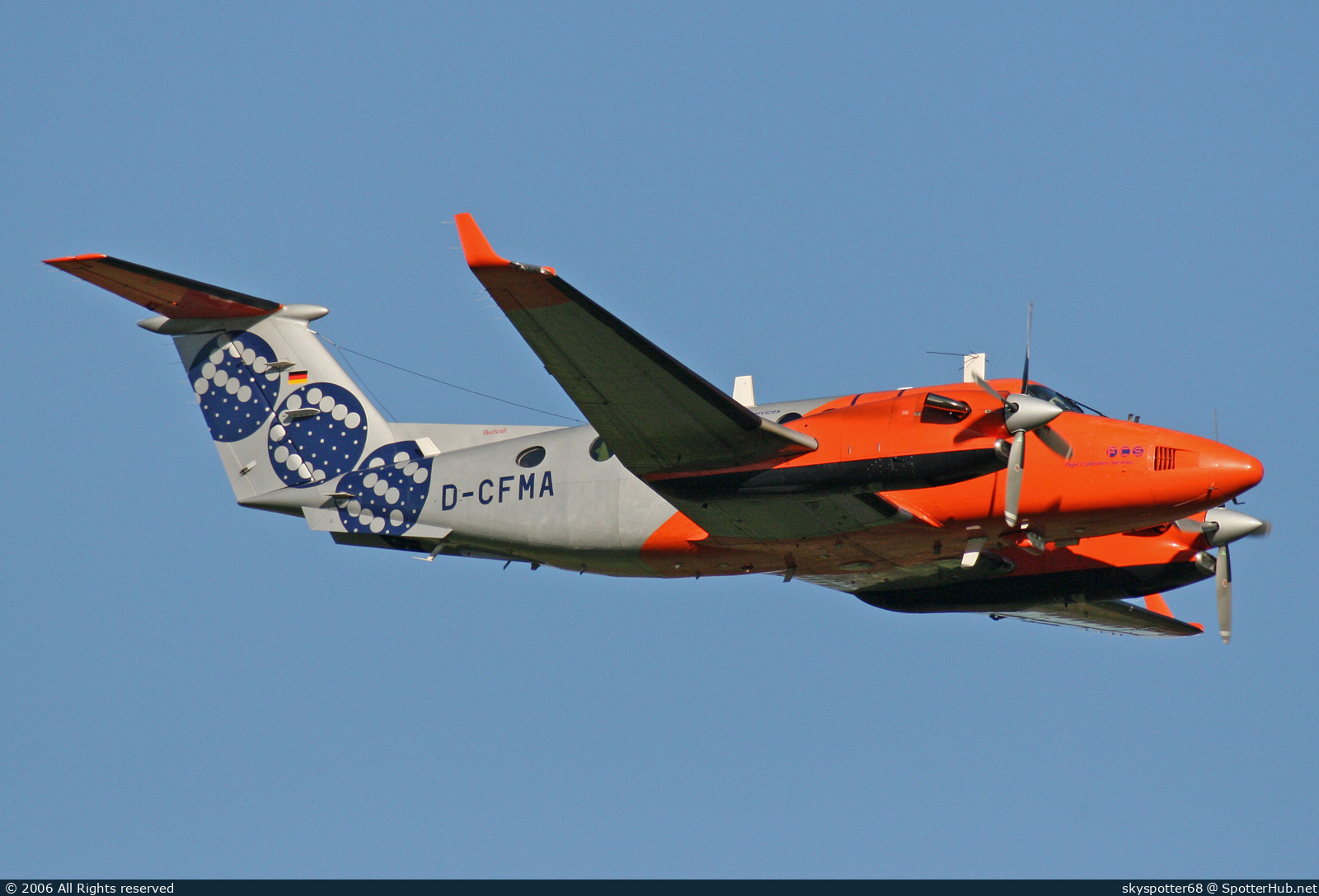 Photo of D-CFMA - Beechcraft B300 Super King Air 350 operated by FCS Flight Calibration Services