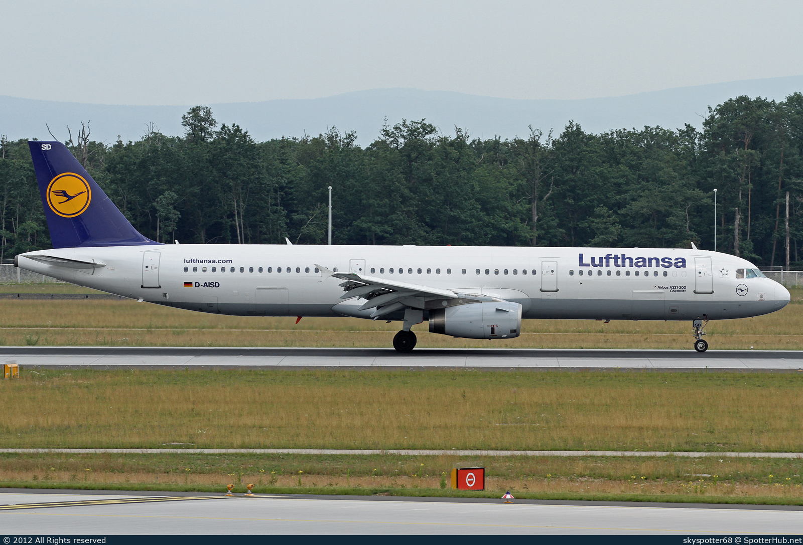 Photo of D-AISD - Airbus A321-231 operated by Lufthansa