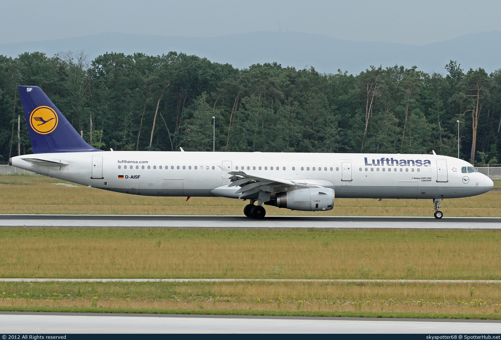 Photo of D-AISF - Airbus A321-231 operated by Lufthansa