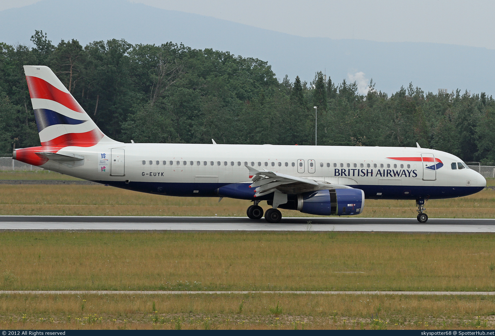 Photo of G-EUYK - Airbus A320-232 operated by British Airways