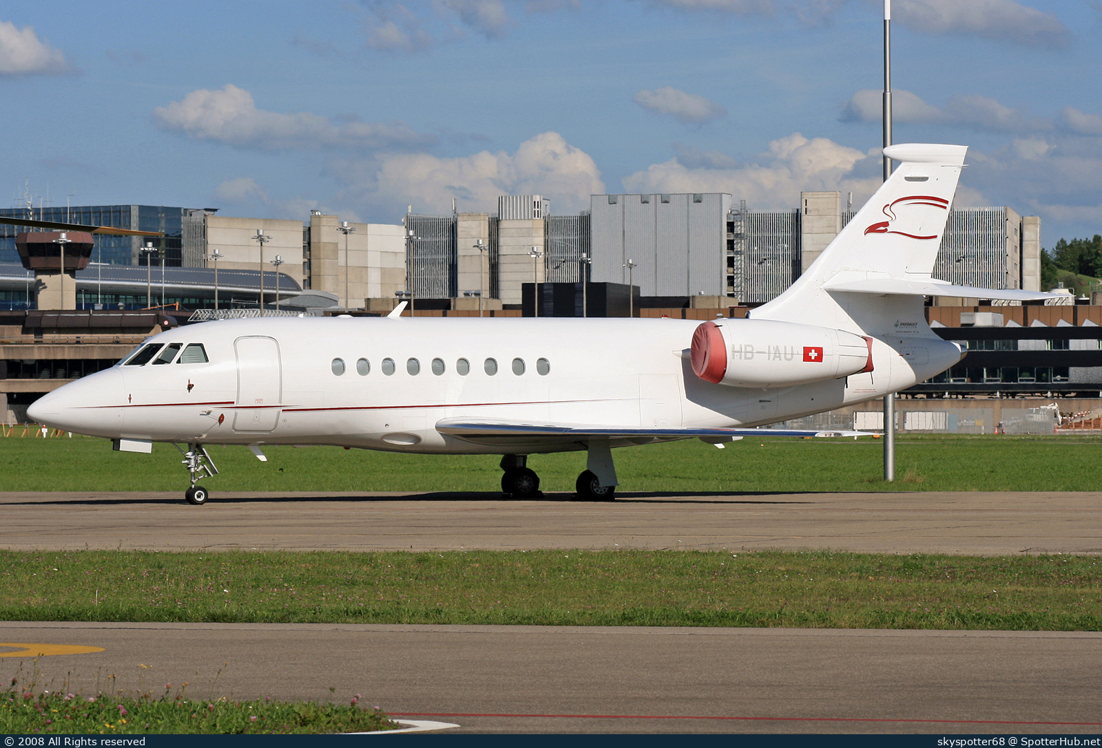 Photo of HB-IAU - Dassault Falcon 2000EX operated by Cat Aviation