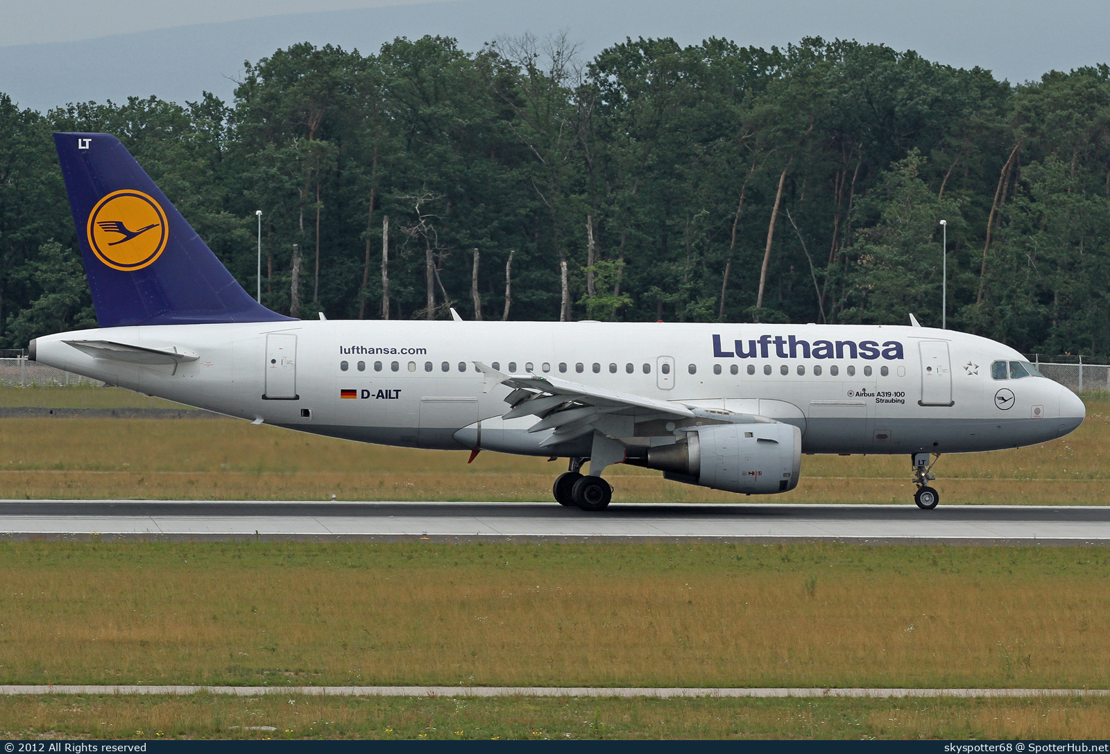 Photo of D-AILT - Airbus A319-114 operated by Lufthansa