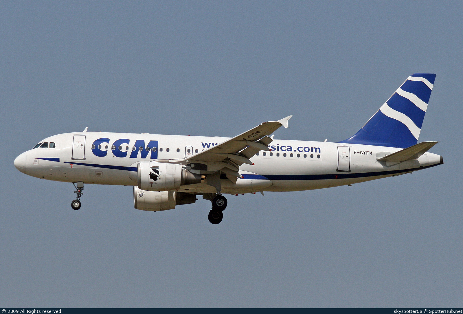 Photo of F-GYFM - Airbus A319-112 operated by CCM Airlines