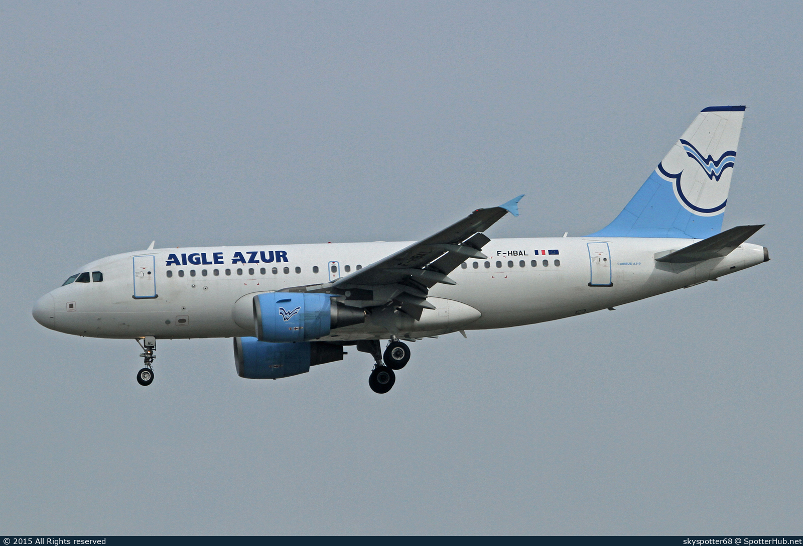 Photo of F-HBAL - Airbus A319-111 operated by Aigle Azur